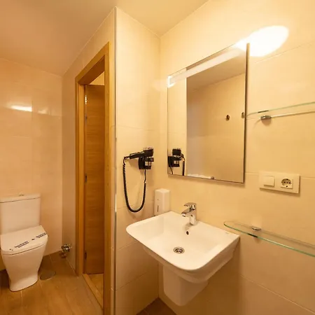Panton Hotel 2*