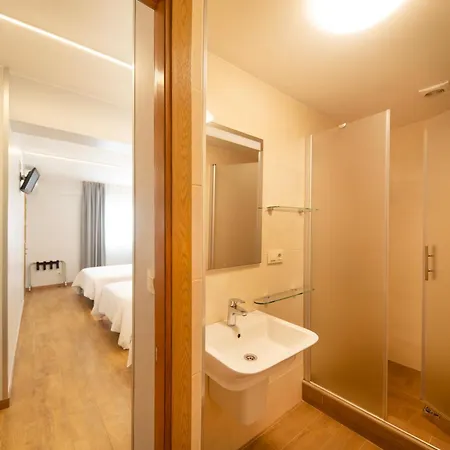 Panton 2* Vigo