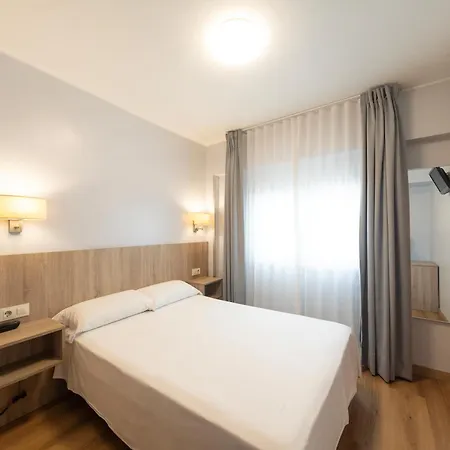 Panton Hotel 2*