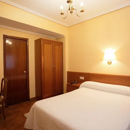 Ξενοδοχείο Panton 2*