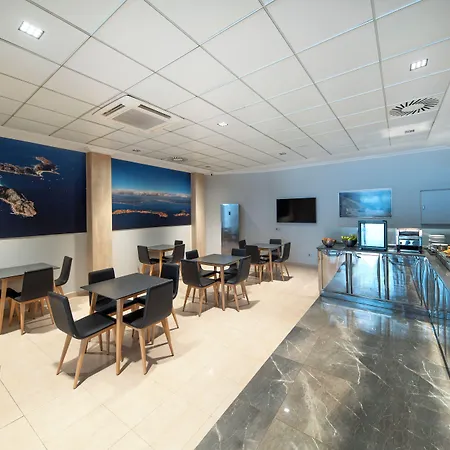 Panton Hotel 2*