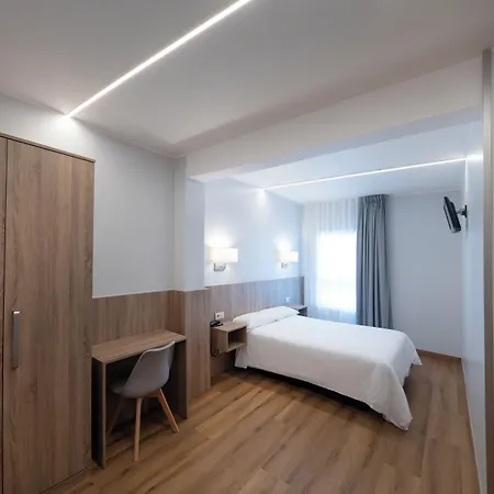 Panton 2* Vigo